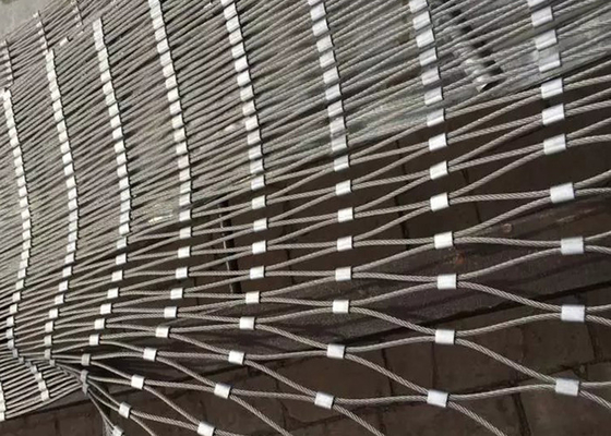 ความแข็งแรงในการดึงสูง สแตนเลส สายใย Mesh สําหรับการแก้ไขอุตสาหกรรมยืดหยุ่น
