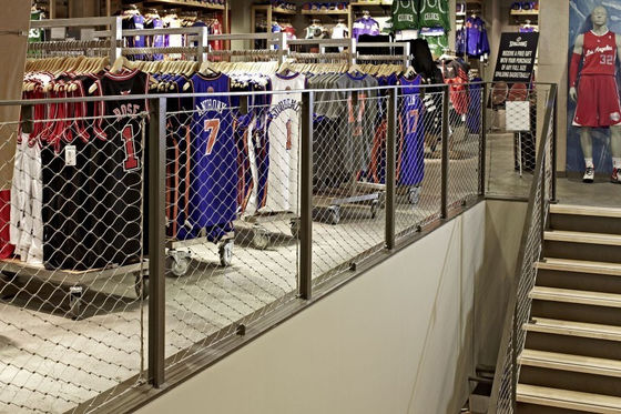 สะพานบันไดสแตนเลสปลอกโลหะเชือกตาข่าย 2.0 มม. ลวด 60 * 60 มม. รู